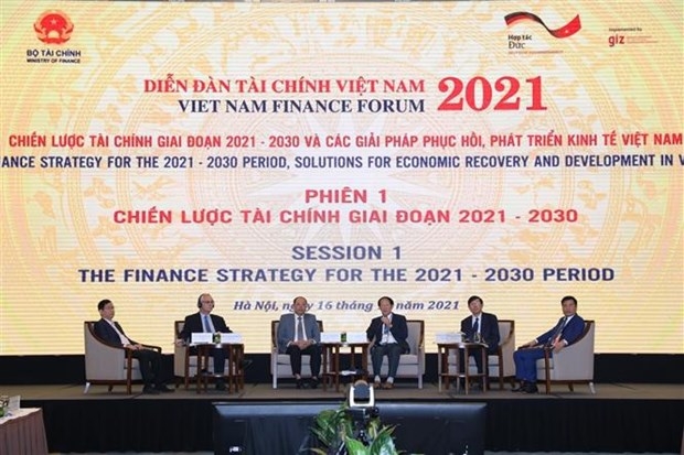 Finance forum looks into solutions for economic recovery